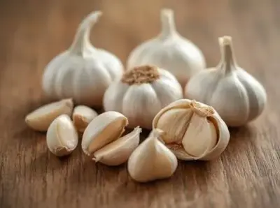 Bawang Putih 1/4